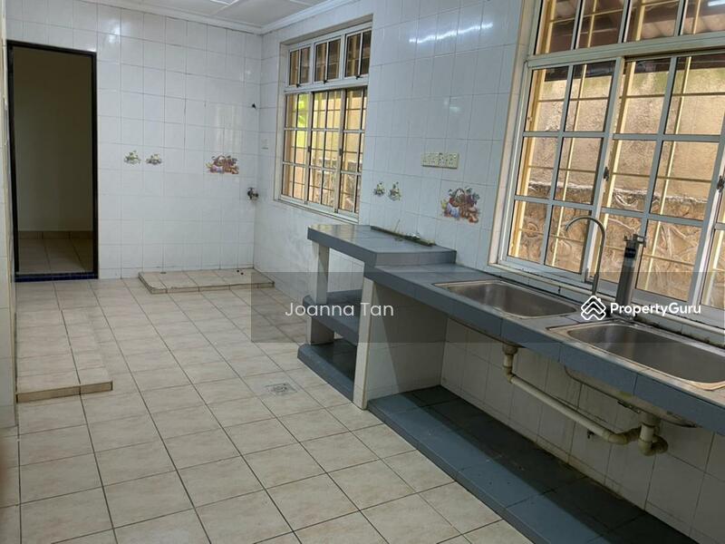 Wet Kitchen