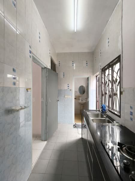 2-storey Terraced House for Sale in Bukit Indah (Iskandar Puteri (Nusajaya)) - Sally Tan - Kitchen - PropertyGuru.com.my