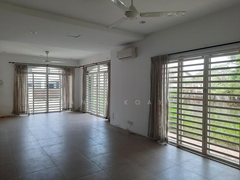 Semi-Detached House for Sale in Permai Jaya (Tanjung Bungah) - Anna Koay - Living Room - PropertyGuru.com.my