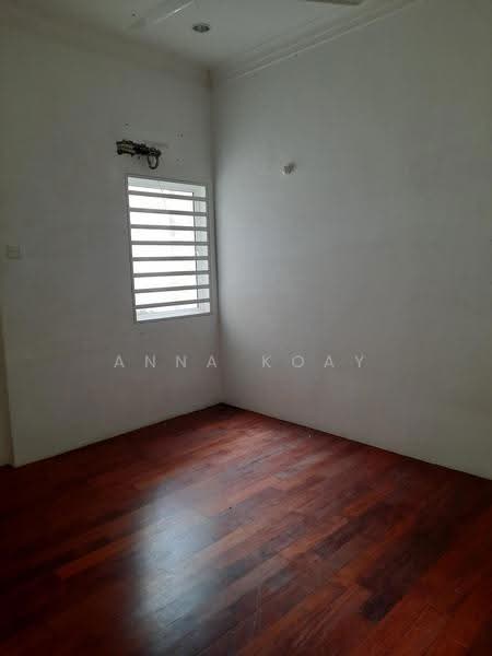 Semi-Detached House for Sale in Permai Jaya (Tanjung Bungah) - Anna Koay - Bedroom - PropertyGuru.com.my