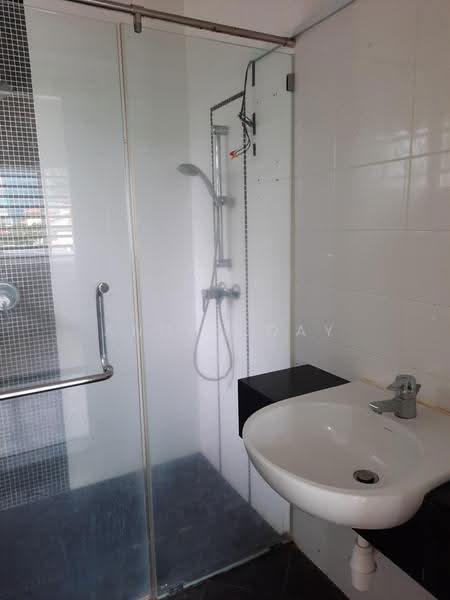 Semi-Detached House for Sale in Permai Jaya (Tanjung Bungah) - Anna Koay - Bathroom - PropertyGuru.com.my