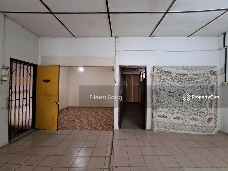 1st Floor Room 3 , Hallway