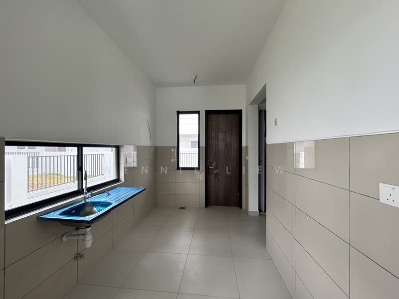 Rumah Berkembar untuk Dijual di Elmina (Shah Alam) - Wennie Liew - Kitchen - PropertyGuru.com.my