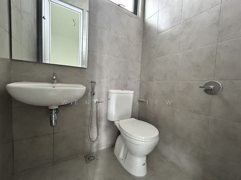 Rumah Berkembar untuk Dijual di Elmina (Shah Alam) - Wennie Liew - Bathroom - PropertyGuru.com.my