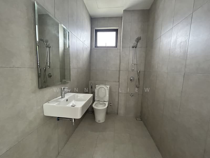 Rumah Berkembar untuk Dijual di Elmina (Shah Alam) - Wennie Liew - Bathroom - PropertyGuru.com.my