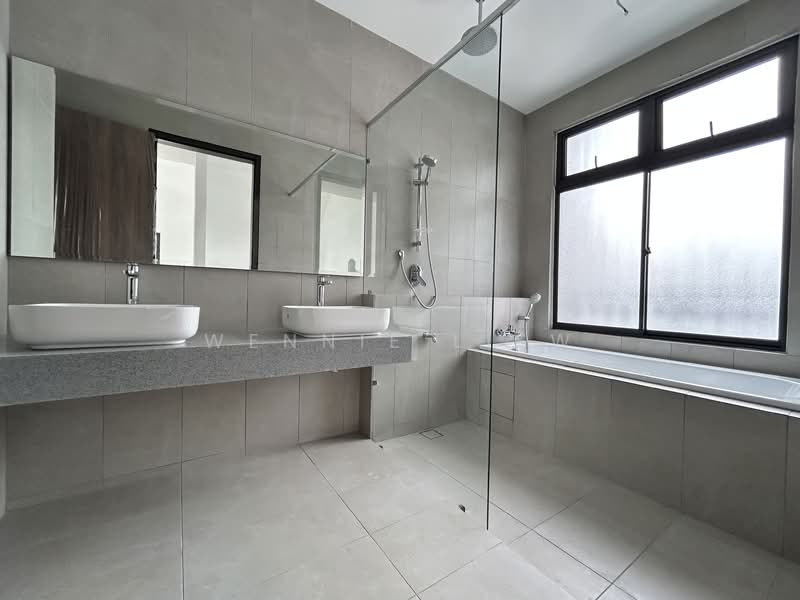 Rumah Berkembar untuk Dijual di Elmina (Shah Alam) - Wennie Liew - Bathroom - PropertyGuru.com.my