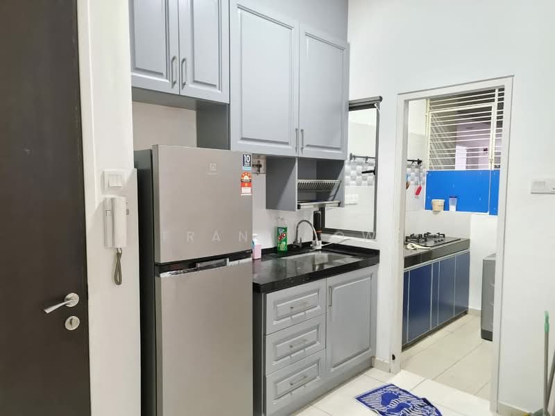 Service Residence for Sale at Seasons Garden Residences - Frank Low - Kitchen - PropertyGuru.com.my