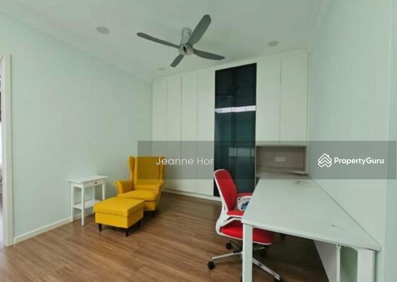 1st floor living hall