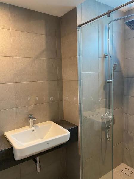 Kondominium untuk Dijual di Waterside Residence - Eric Cheah - Bathroom - PropertyGuru.com.my