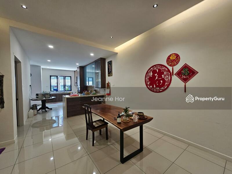 2-storey Terraced House for Sale in 16 Sierra (Puchong) - Jeanne Hor - Dining Room - PropertyGuru.com.my