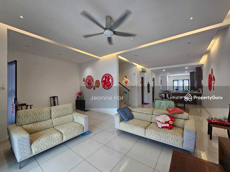 2-storey Terraced House for Sale in 16 Sierra (Puchong) - Jeanne Hor - Living Room - PropertyGuru.com.my