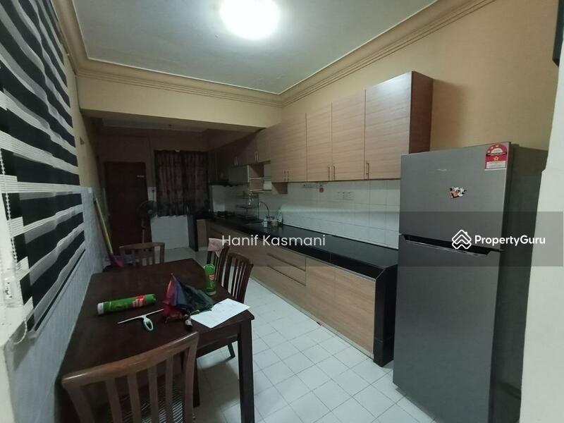 Condominium for Sale at D'Rimba - Hanif Kasmani - Kitchen - PropertyGuru.com.my