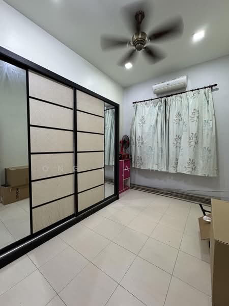 Semi-Detached House for Sale in Rasah Kemayan (Seremban 2) - Ong Jia Hui - Bedroom - PropertyGuru.com.my