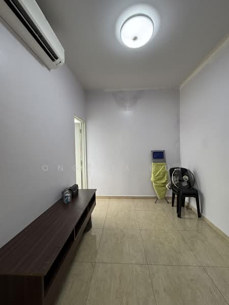 Semi-Detached House for Sale in Taman Rasah Kemayan (Rasah) - Ong Jia Hui - Living Room - PropertyGuru.com.my