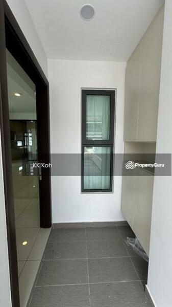 Estuari Gardens untuk Untuk Dijual - RM 1,850,000, Mac 2026 - Entrance - PropertyGuru.com.my