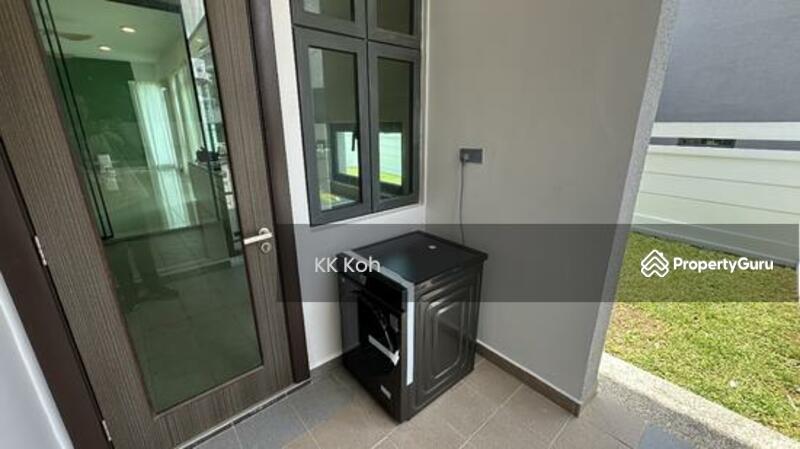Estuari Gardens untuk Untuk Dijual - RM 1,850,000, Mac 2026 - Entrance - PropertyGuru.com.my