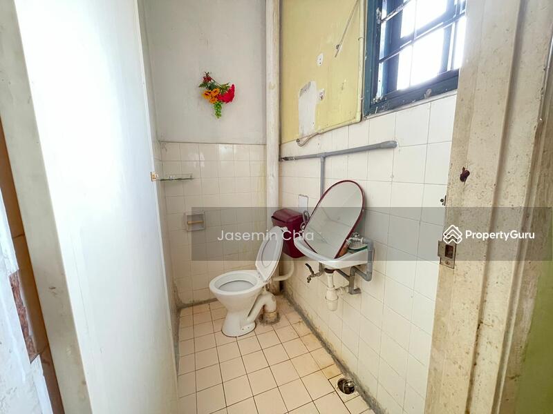 Rumah Teres 2 Tingkat untuk Dijual di Kepong (Kuala Lumpur) - Jasemin Chia - Bathroom - PropertyGuru.com.my