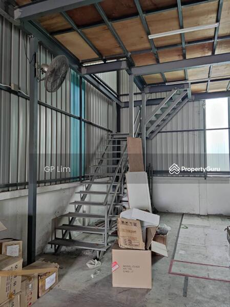 Kilang untuk Dijual di Puchong (Selangor) - GP Lim - Stairs - PropertyGuru.com.my