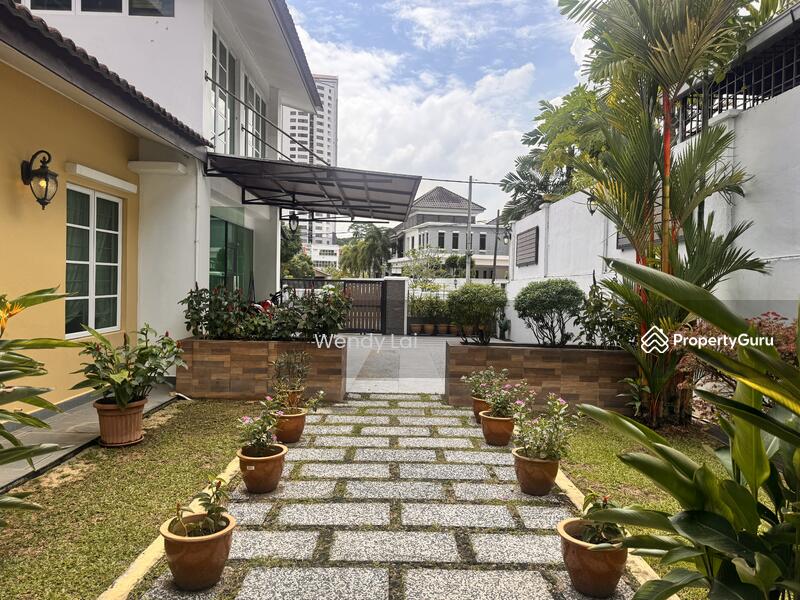 Untuk Dijual - Straits View 18