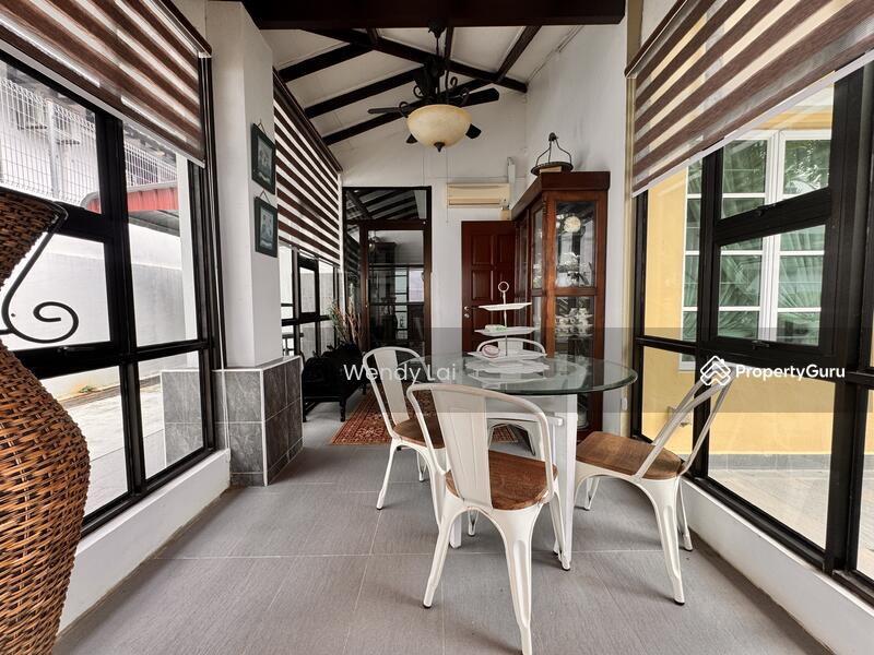 Untuk Dijual - Straits View 18