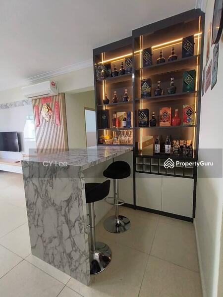 Bar Table