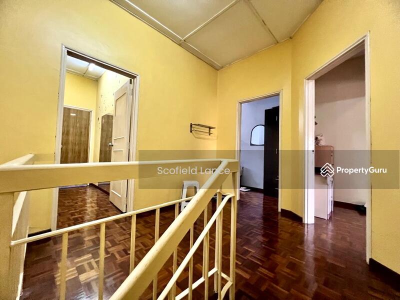 Upstairs Living Hall