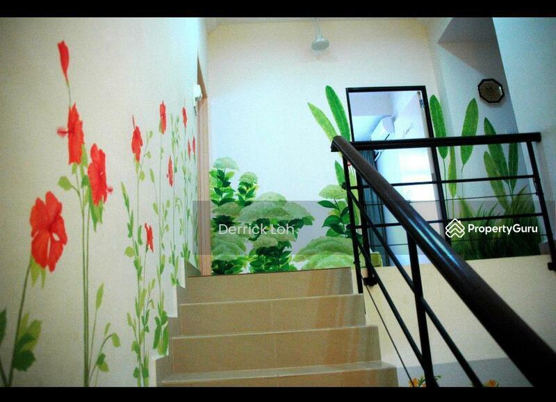 Rumah Berkembar untuk Dijual di Kawasan Perumahan Sungai Emas (Batu Ferringhi) - Derrick Loh - Stairs - PropertyGuru.com.my