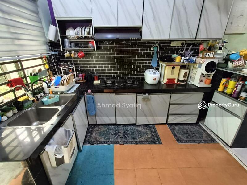 1-storey Terraced House for Sale in Kampung Batu 9 Kebun Baru (Telok Panglima Garang) - Ahmad Syafiq - Kitchen - PropertyGuru.com.my