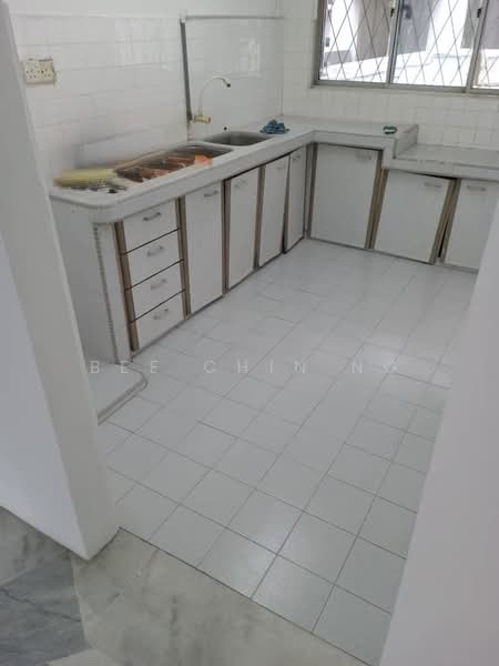 Apartment for Sale at Grandeur Tower - Bee Chin Ng - Kitchen - PropertyGuru.com.my