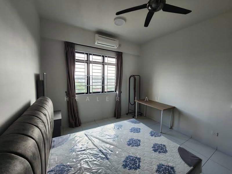 Kediaman Servis untuk Dijual di Sky Oasis Residence (Pangsapuri Oasis 1) - Healer Lau - Bedroom - PropertyGuru.com.my