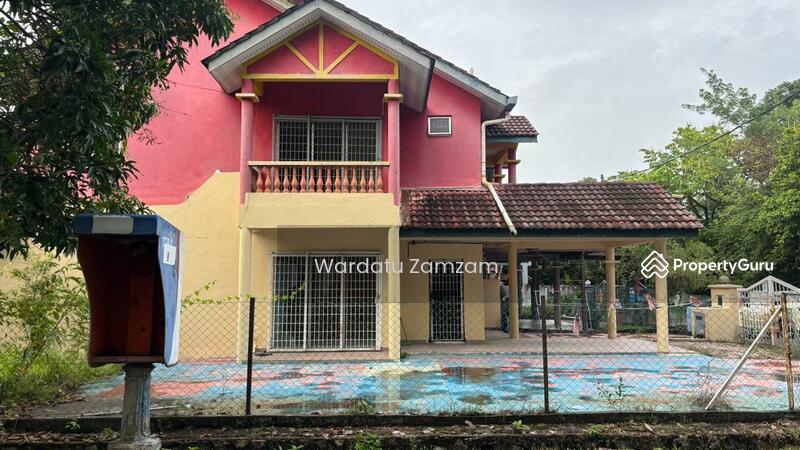 2-storey Terraced House for Sale in Bandar Baru Bangi (Selangor) - Wardatu Zamzam - Exterior - PropertyGuru.com.my
