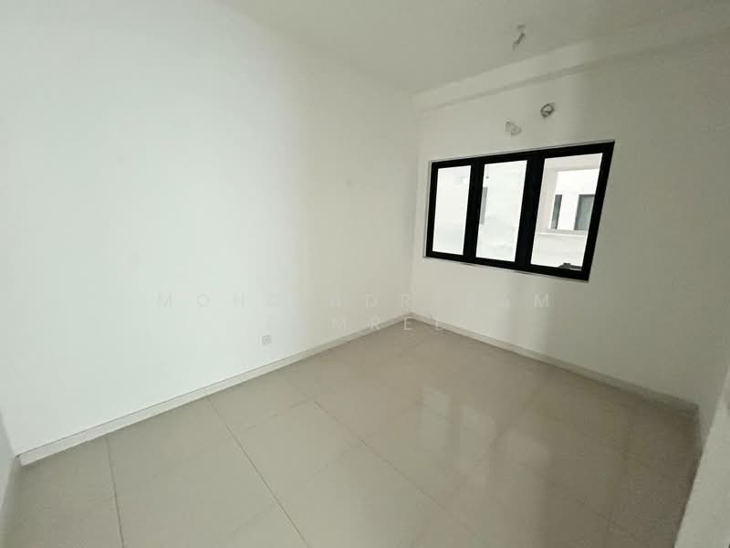 Servis Apartment untuk Dijual di Emira Residence - Mohd Adryzam - Bedroom - PropertyGuru.com.my