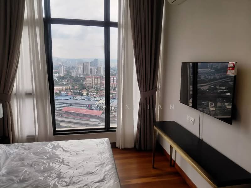 Servis Apartment untuk Disewa di Oxford Residences @ Pavilion Embassy - Steven Tan - Master Bedroom - PropertyGuru.com.my