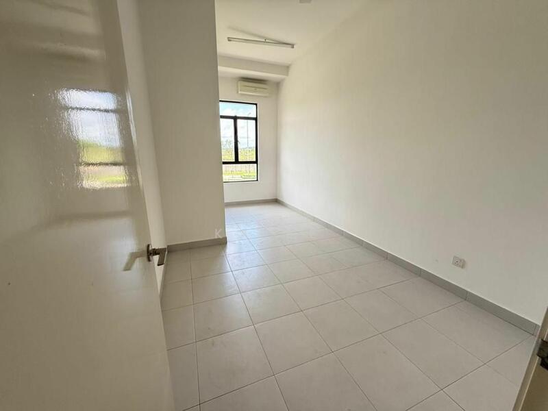 2-storey Terraced House for Sale in Bandar Seri Coalfields (Sungai Buloh) - Ka Ee - Bedroom - PropertyGuru.com.my