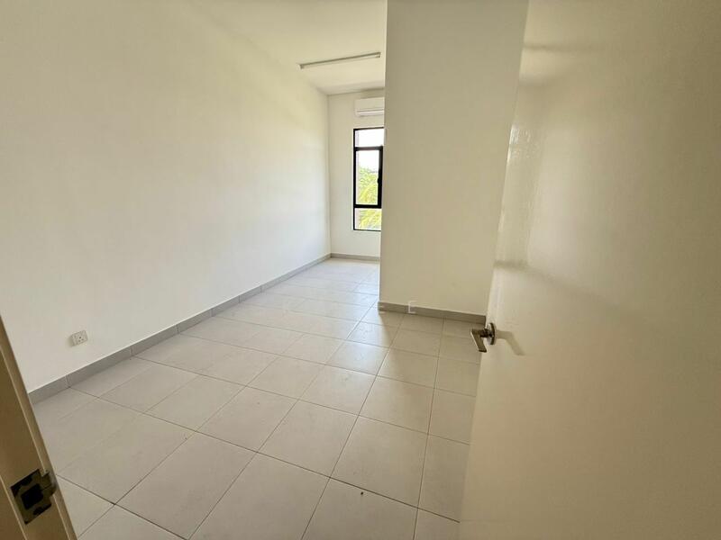 2-storey Terraced House for Sale in Bandar Seri Coalfields (Sungai Buloh) - Ka Ee - Bedroom - PropertyGuru.com.my