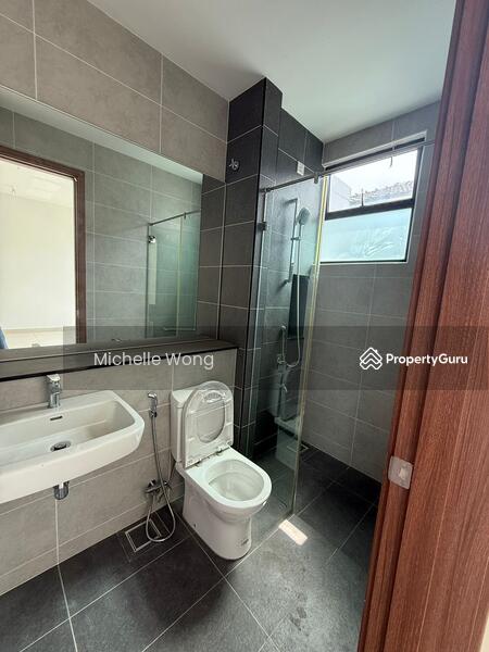 Upstairs  Bathroom 