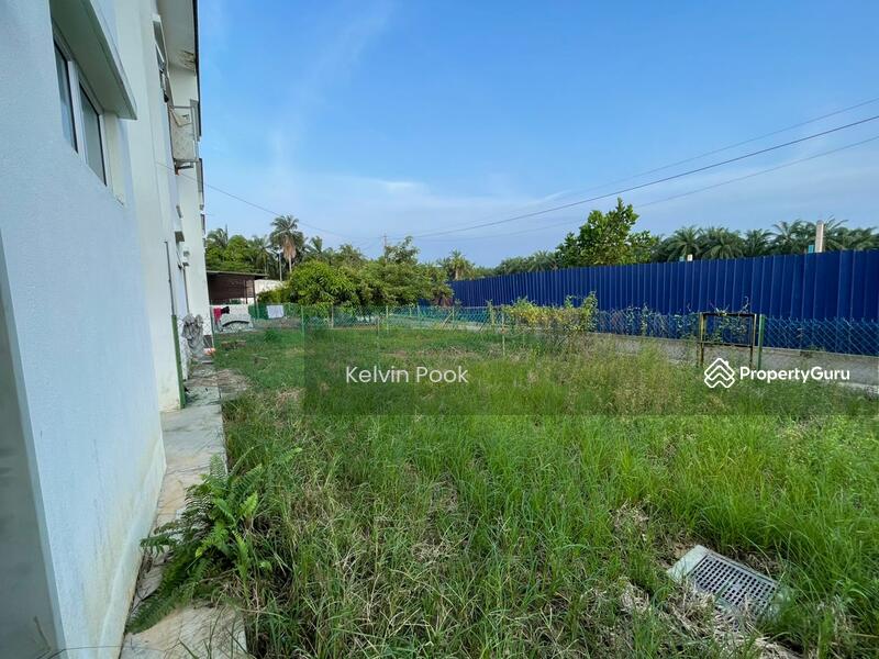 2-storey Terraced House for Sale in Sepang (Selangor) - Kelvin Pook - Garden - PropertyGuru.com.my
