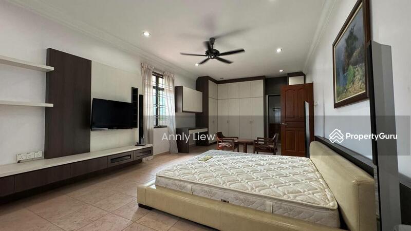 Rumah Banglo untuk Dijual di Taman Rinting (Masai) - Annly Liew - Master Bedroom - PropertyGuru.com.my