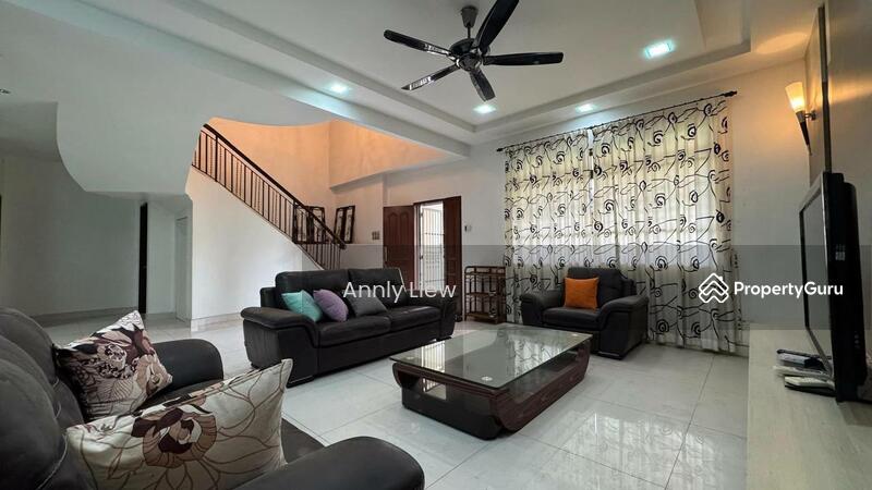 Rumah Banglo untuk Dijual di Taman Rinting (Masai) - Annly Liew - Living Room - PropertyGuru.com.my
