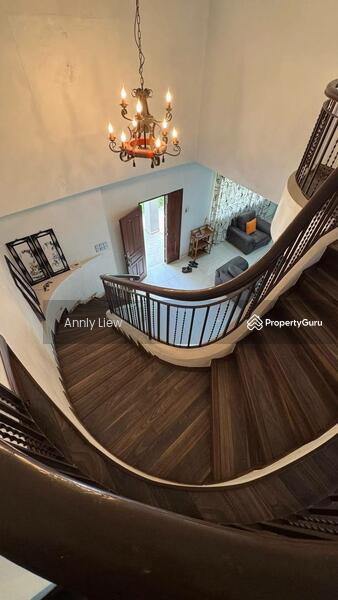 Rumah Banglo untuk Dijual di Taman Rinting (Masai) - Annly Liew - Stairs - PropertyGuru.com.my