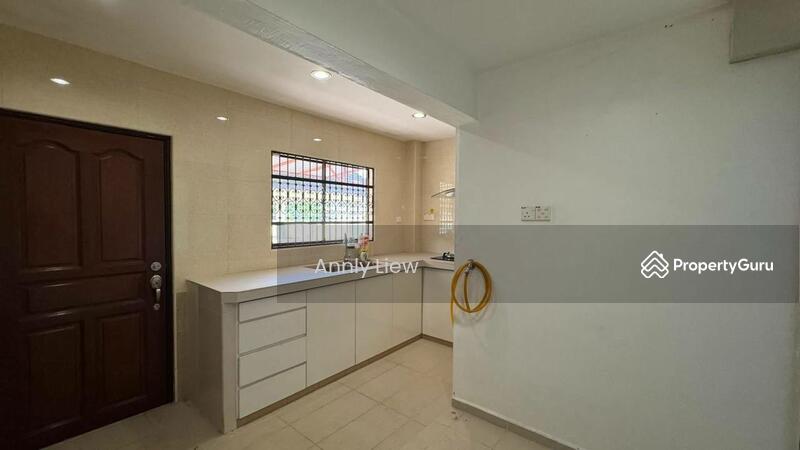 Rumah Banglo untuk Dijual di Taman Rinting (Masai) - Annly Liew - Kitchen - PropertyGuru.com.my
