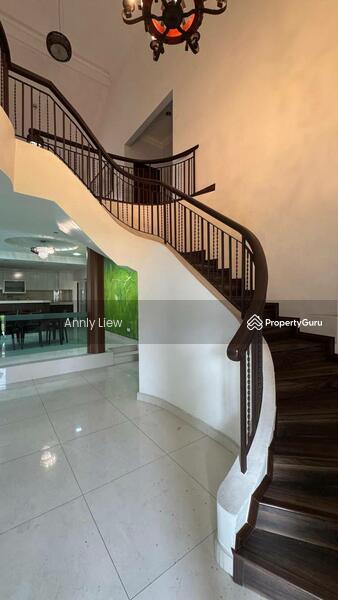 Rumah Banglo untuk Dijual di Taman Rinting (Masai) - Annly Liew - Stairs - PropertyGuru.com.my