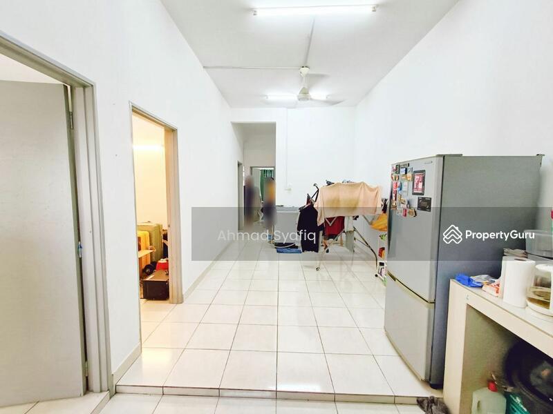1-storey Terraced House for Sale in Kampung Batu 9 Kebun Baru (Telok Panglima Garang) - Ahmad Syafiq - Kitchen - PropertyGuru.com.my