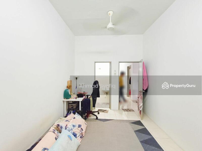 1-storey Terraced House for Sale in Kampung Batu 9 Kebun Baru (Telok Panglima Garang) - Ahmad Syafiq - Bedroom - PropertyGuru.com.my
