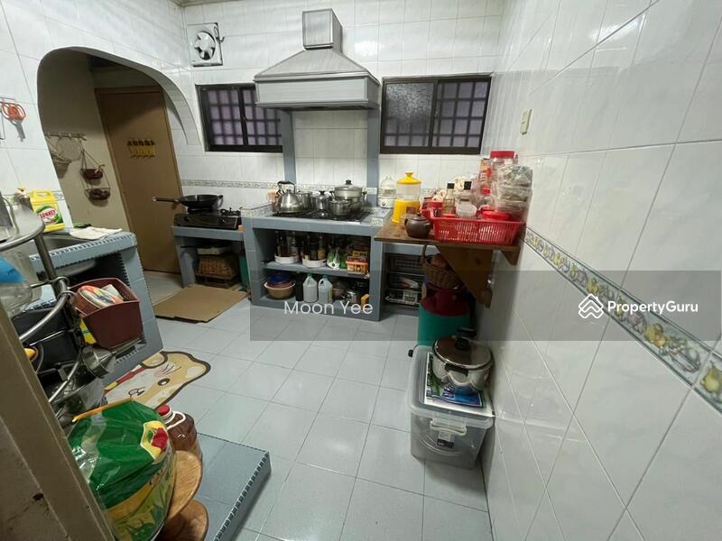 2-storey Terraced House for Sale in Seksyen 7 (Shah Alam) - Moon Yee - Kitchen - PropertyGuru.com.my