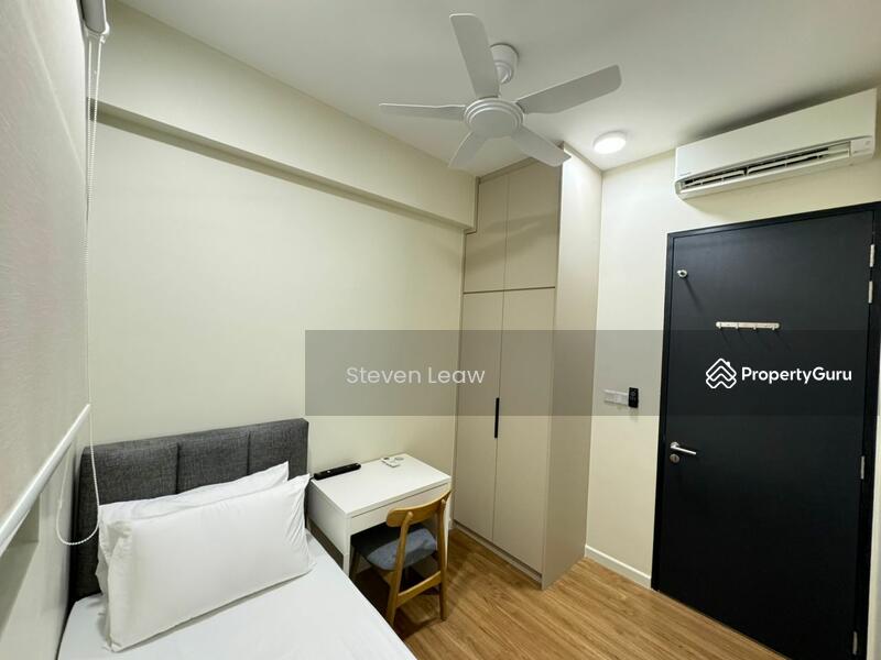 2nd Bedroom