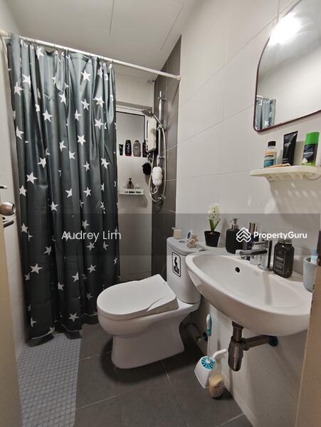 ensuite bathroom 