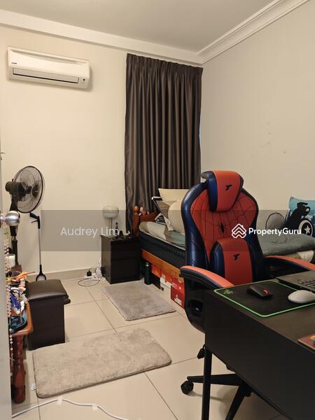 second bedroom