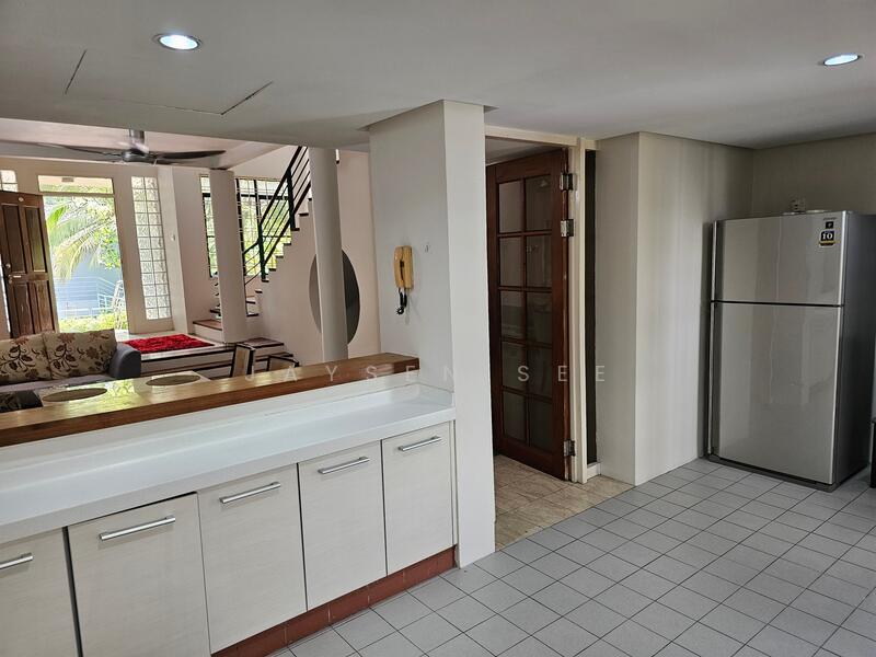 Untuk Disewa - Anjung Damai