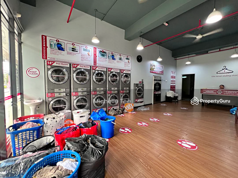 For Sale - Ground Floor Shop @ Gravit 8, Kota Bayuemas For Sale
